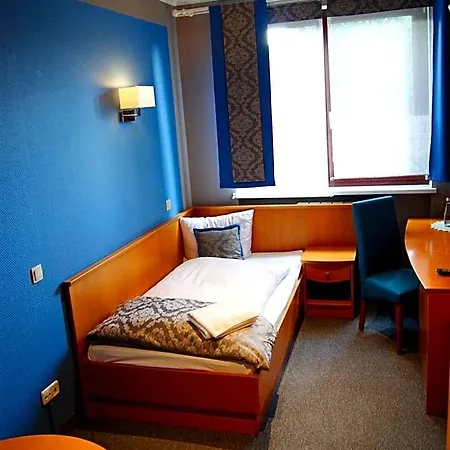Hotel Restauracja Tawerna Gliwice - Duzy Parking Gratis 2*