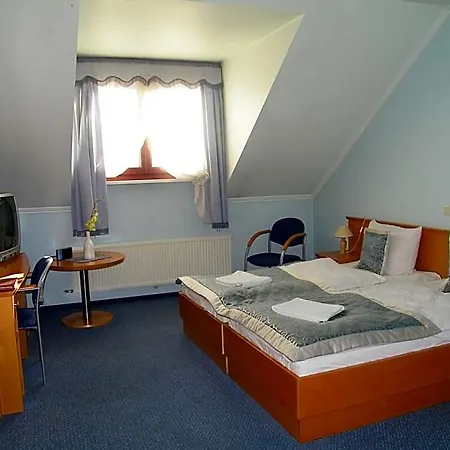 Restauracja Tawerna Gliwice - Duzy Parking Gratis