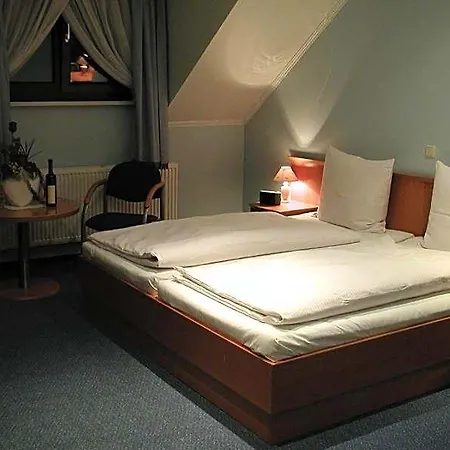 Restauracja Tawerna Gliwice - Duzy Parking Gratis Hotel