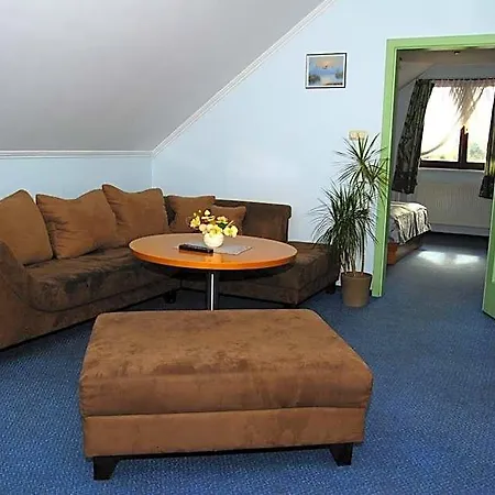 Restauracja Tawerna Gliwice - Duzy Parking Gratis Hotel Niewiesze