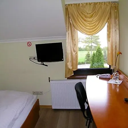 Hotel Restauracja Tawerna Gliwice - Duzy Parking Gratis
