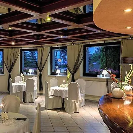 Restauracja Tawerna Gliwice - Duzy Parking Gratis Hotel