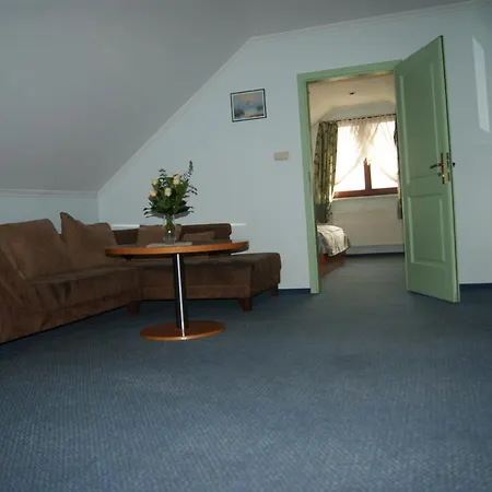 ホテル Restauracja Tawerna Gliwice Niewiesze