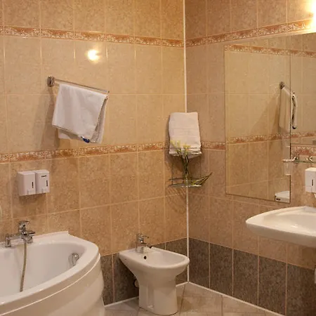 Hotel Restauracja Tawerna Gliwice - Duzy Parking Gratis Niewiesze