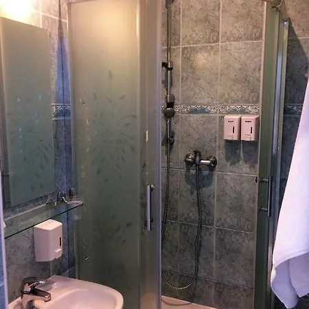 ホテル Restauracja Tawerna Gliwice