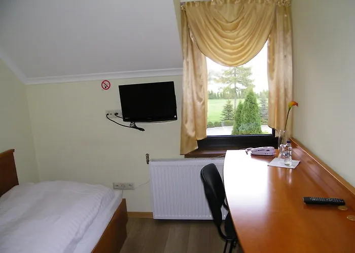 ホテル Restauracja Tawerna Gliwice - Duzy Parking Gratis