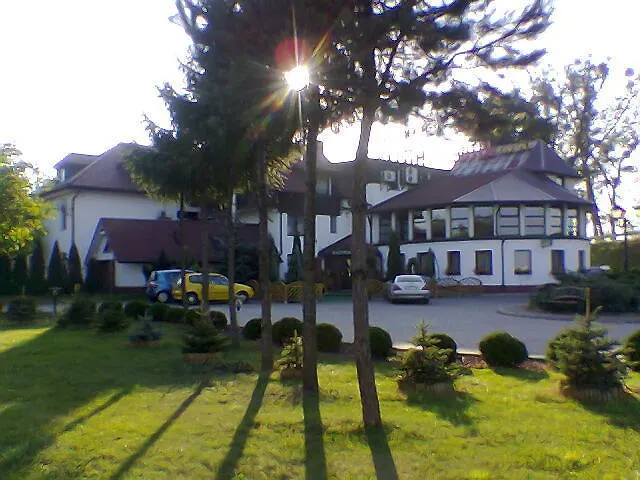 ホテル Restauracja Tawerna Gliwice - Duzy Parking Gratis 2*