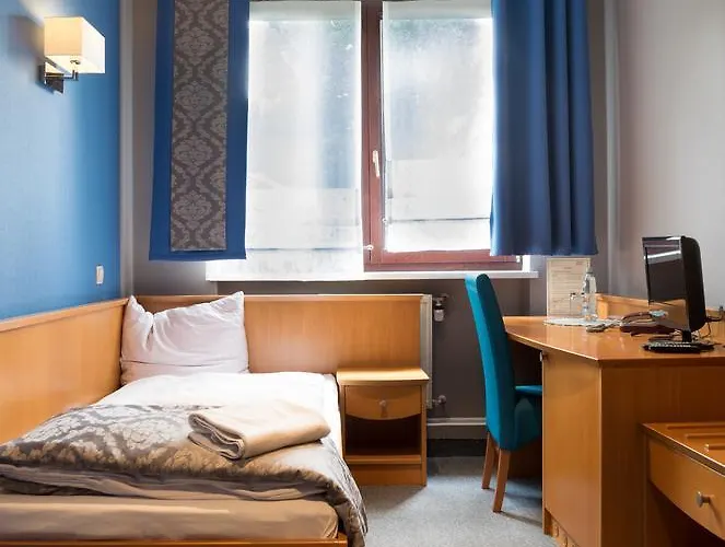 Restauracja Tawerna Gliwice - Duzy Parking Gratis ホテル